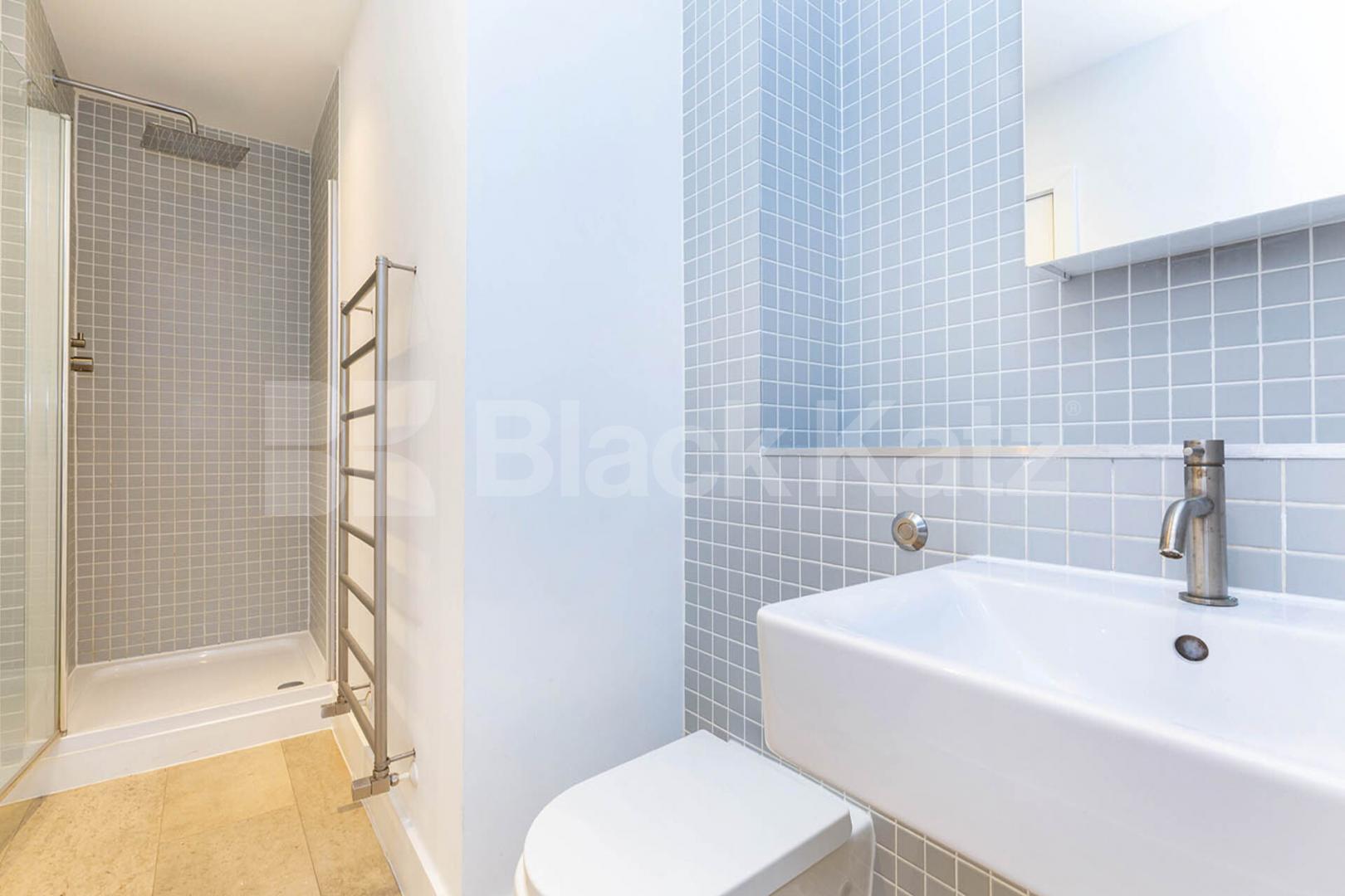 Elegant 2 bedroom 2 bathroom within a warehouse conversion in old street zone 1 Tabernacle Street, Old Street - Shoreditch